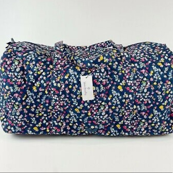 Vera Bradley Handbags - NWT vera bradley xl bag scattered wildflowers